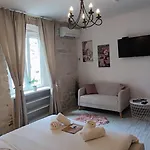 Appartement Kadena - 18th Century Stone House *