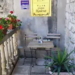 Kadena - 18th Century Stone House Appartement *