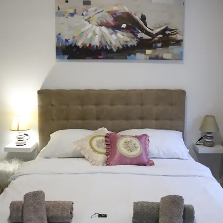 Kadena - 18th Century Stone House * تروغير