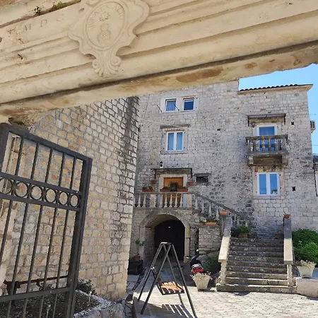 Kadena - 18th Century Stone House شقة