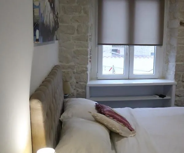 Kadena - 18th Century Stone House *