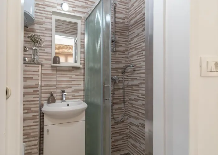 Kadena - 18th Century Stone House