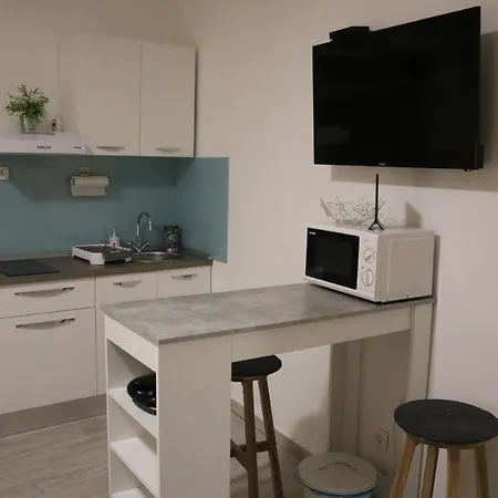 Kadena - 18th Century Stone House