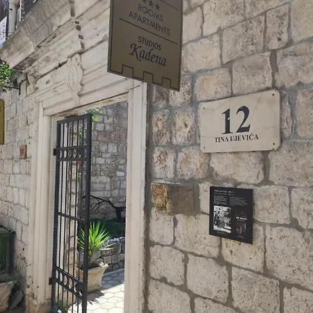 Apartman Kadena - 18th Century Stone House