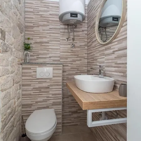 Apartment Kadena - 18th Century Stone House *