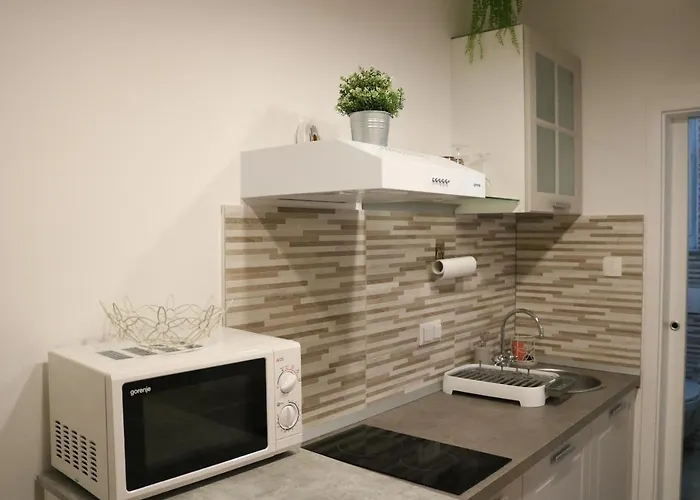 Kadena - 18th Century Stone House *