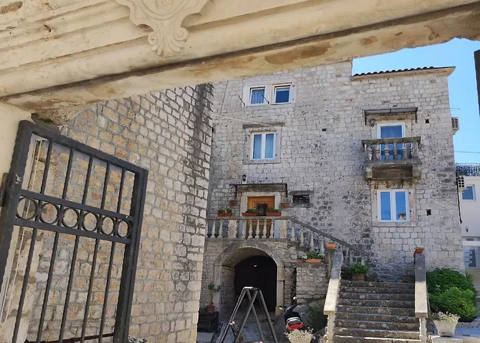 Kadena - 18th Century Stone House Apartmán