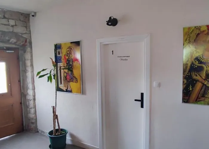 Kadena - 18th Century Stone House