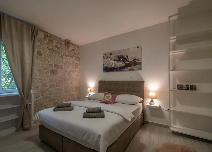 Kadena - 18th Century Stone House Apartmán Trogir