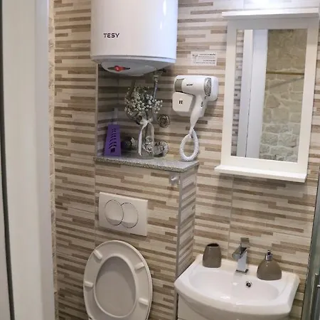 Kadena - 18th Century Stone House Апартаменти