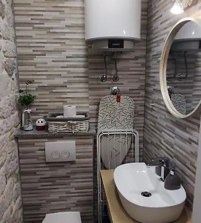 Kadena - 18th Century Stone House Апартаменти *