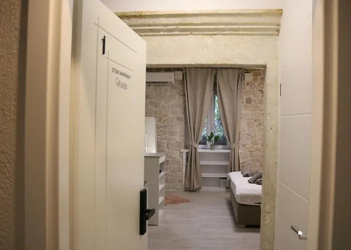 Kadena - 18th Century Stone House Apartman Trogir